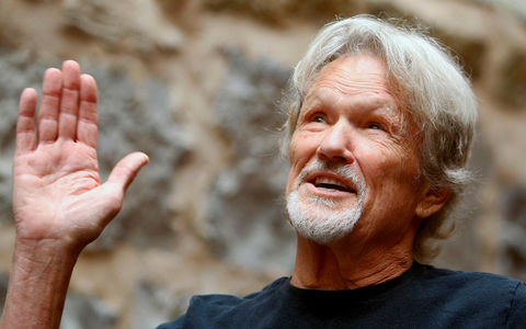 US-Musiker Kris Kristofferson im Alter von 88 Jahren gestorben. (Archivbild) - Foto: Juan Herrero/EFE/EPA/dpa