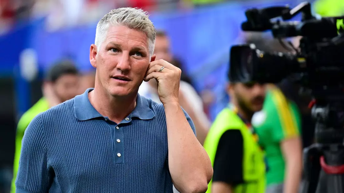 Würde im deutschen Tor vorerst auf Alexander Nübel setzen: Ex-Profi und TV-Experte Bastian Schweinsteiger. - Bild: Sina Schuldt/dpa