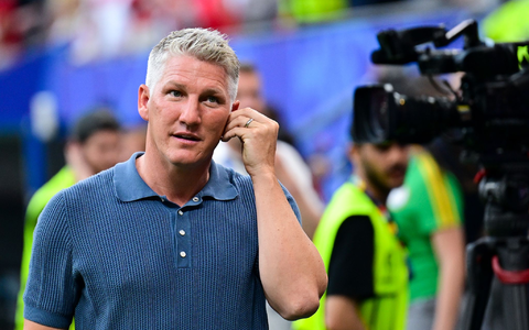 Würde im deutschen Tor vorerst auf Alexander Nübel setzen: Ex-Profi und TV-Experte Bastian Schweinsteiger. - Foto: Sina Schuldt/dpa