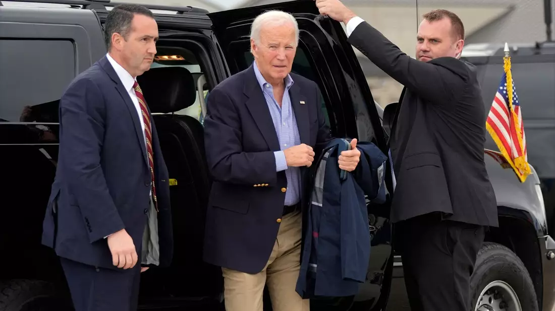 Die US-Regierung habe indigenen Kindern schreckliches Unrecht angetan, sagte US-Präsident Biden. - Bild: Manuel Balce Ceneta/AP