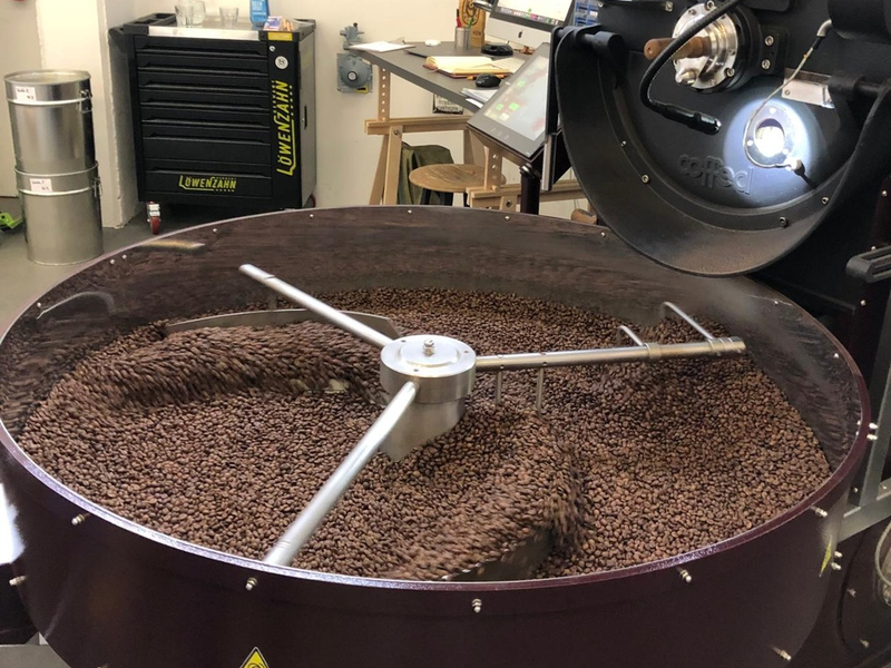 HZA-SB: 01.10.2024: Tag des Kaffees; Die Herstellung von Kaffee ist nur mit der Erlaubnis des ZOLLS zulässig - Foto: presseportal.de