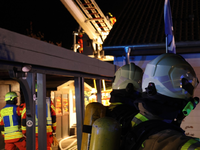 FW-SE: Feuer hinter einer Holzfassade eines Einfamilienhauses in Kaltenkirchen - Foto: presseportal.de