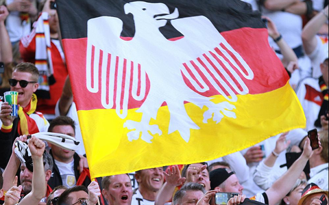 Fans der deutschen Fußball-Nationalmannschaft (Archiv) - Foto: über dts Nachrichtenagentur Fans der deutschen Fußball-Nationalmannschaft (Archiv) - Foto: über dts Nachrichtenagentur