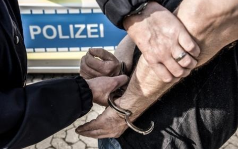 POL-SL: Zielfahnder vollstrecken Haftbefehl / Polizei nimmt mit Haftbefehl gesuchten Mann fest - Foto: presseportal.de
