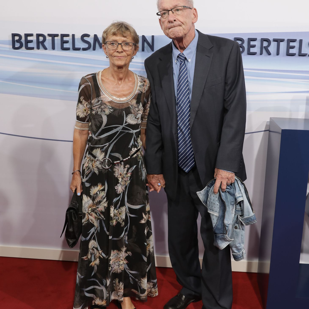 Zwegat, hier mit seiner Frau Liane Scholze, galt als Schuldnerberater der Nation. (Archivfoto) - Foto: picture alliance / Jörg Carstensen/dpa