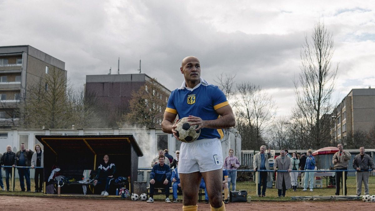 Basierend auf einer wahren Geschichte: MDR zeigt mit Grimme-Preis prämierte Disney-Serie „Sam – Ein Sachse “ - Foto: presseportal.de