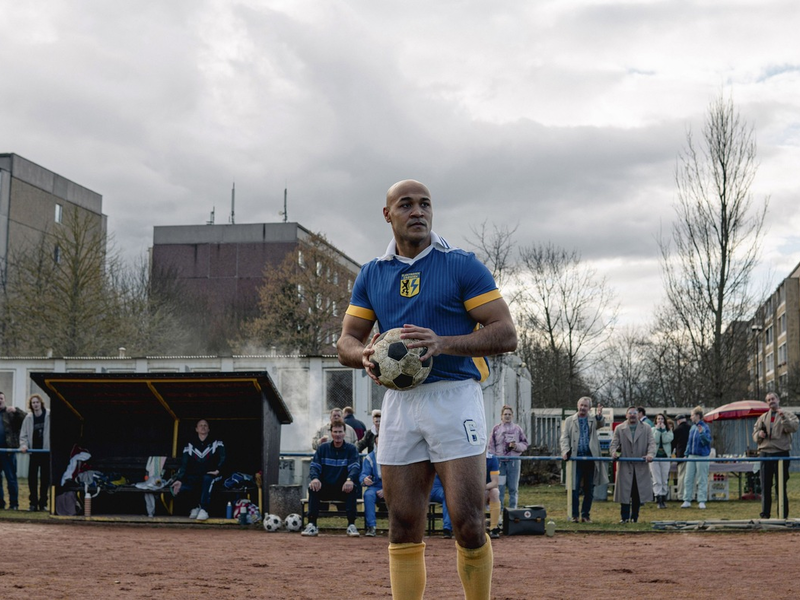 Basierend auf einer wahren Geschichte: MDR zeigt mit Grimme-Preis prämierte Disney-Serie „Sam – Ein Sachse “ - Foto: presseportal.de