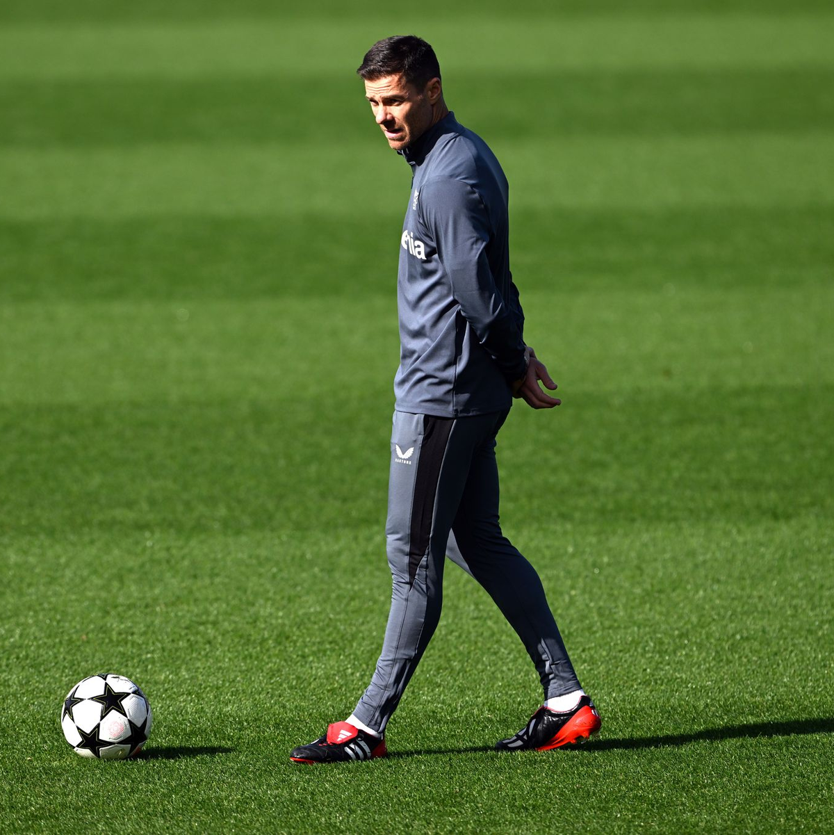 Jonathan Tah Abschlusstraining vor dem Champions-League-Spiel - Foto: Federico Gambarini/dpa