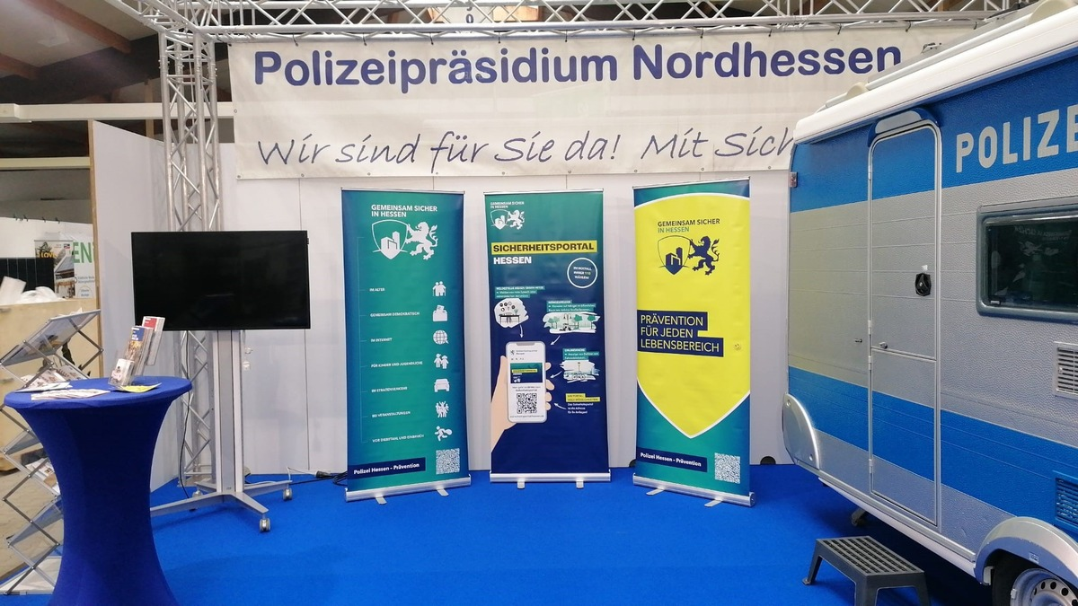 POL-KS: Nordhessische Polizei mit Beratungsstand und Nachwuchswerbung auf Kasseler Herbstausstellung - Foto: presseportal.de