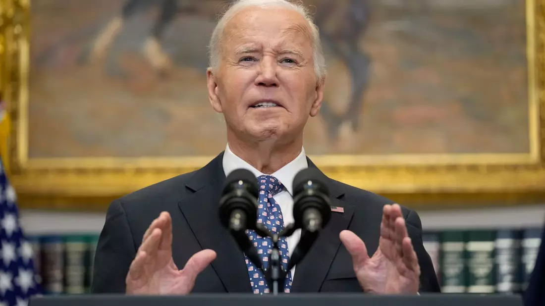 Biden verspricht Hilfe nach Sturm «Helene». - Bild: Susan Walsh/AP/dpa