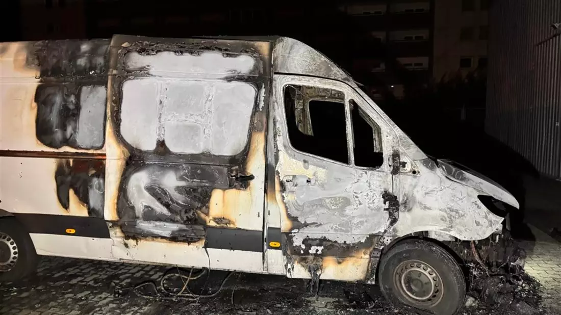 POL-PPKO: Brandstiftung an zwei Transportern in Koblenz - Polizei sucht Zeugen - Bild: presseportal.de