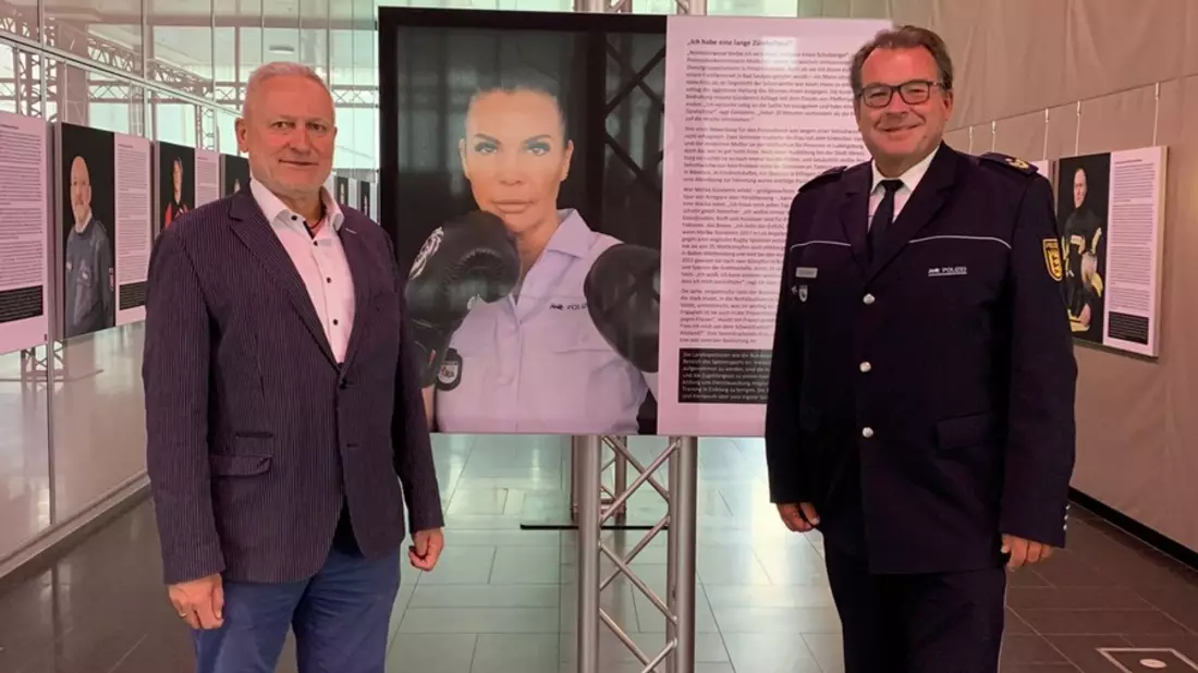PP Ravensburg: Nach vier Wochen Ausstellung Der Mensch dahinter - positive Bilanz zum Präventionsprojekt zur Förderung von Respekt und Toleranz - Bild: presseportal.de