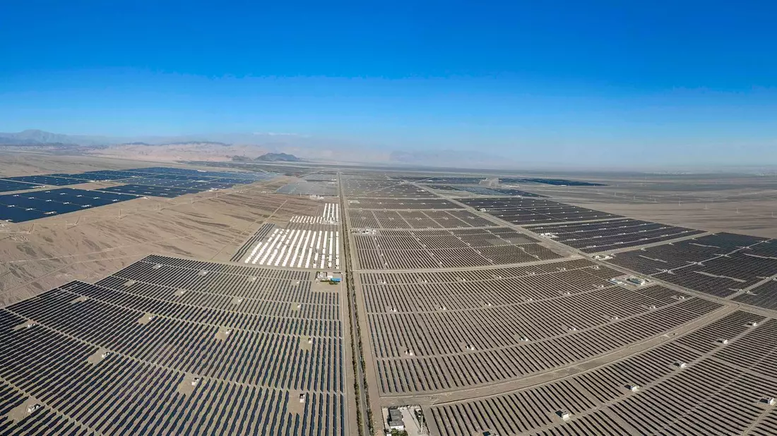 Mit Abstand die meisten Arbeitsplätze in Erneuerbaren Energien liegen in China. (Archivbild) - Bild: Hu Huhu/Xinhua/dpa