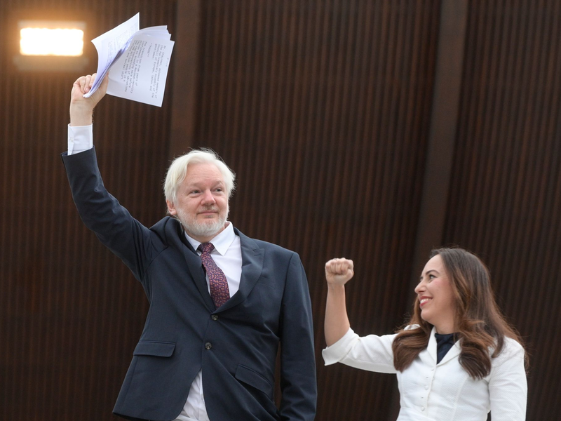 Assange spricht erstmals öffentlich in Freiheit.  - Foto: Pascal Bastien/AP