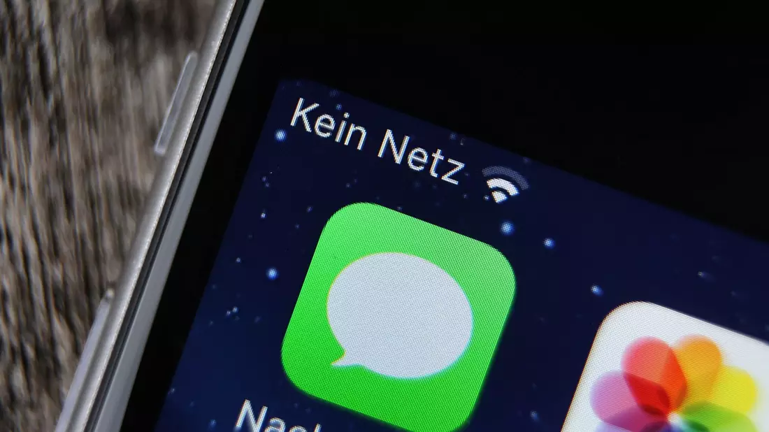 Ein nur mit WLAN verbundenes Smartphone hat kein Mobilfunk-Netz. - Bild: Karl-Josef Hildenbrand/dpa