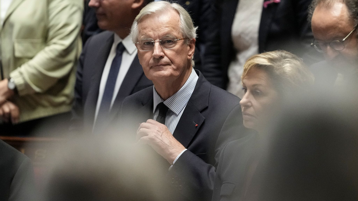 Frankreichs neuer Premier Barnier will an Grenzkontrollen zur Abwehr von Migranten festhalten. - Foto: Thibault Camus/AP/dpa