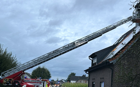 FFW Schwalmtal: Aufmerksame Passanten melden Kaminbrand - Foto: presseportal.de