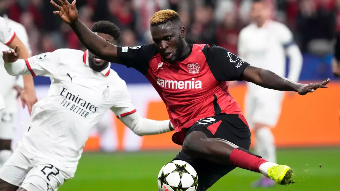 Kurz danach jubelten alle Leverkusen-Fans: Victor Boniface trifft zum 1:0. - Bild: Michael Probst/AP/dpa