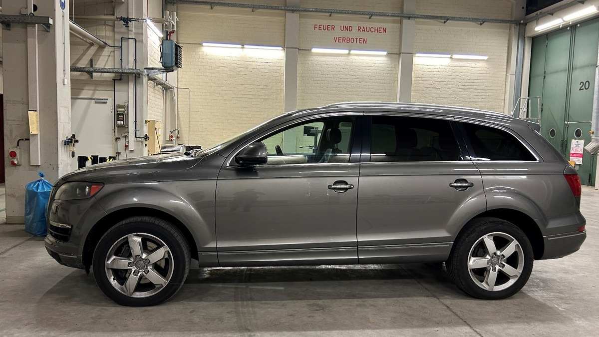 HZA-A: Autoschmuggel aufgeflogen / Audi Q7 nachverzollt - Foto: presseportal.de