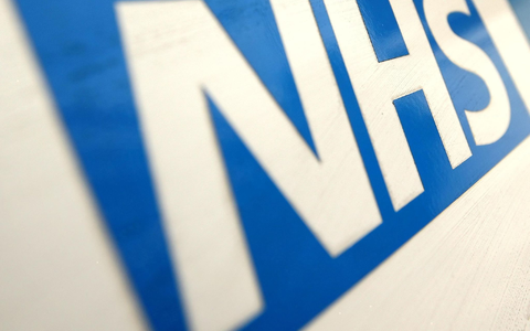 Der britische Gesundheitsdienst NHS gilt als chronisch überlastet und unterfinanziert. (Archivbild) - Foto: Dominic Lipinski/Press Association/dpa