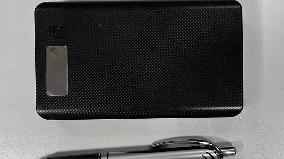 POL-D: Pempelfort - Zivilpolizisten observieren Diebe - Tasche aus Ferrari gestohlen - Einsatz eines Störsenders - Festnahme - Bild: presseportal.de