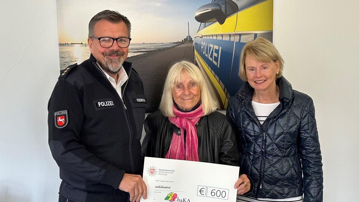 POL-WHV: Die Polizeiinspektion Wilhelmshaven/Friesland spendet 600 Euro an den gemeinnützigen Verein ChaKA e.V. - Foto: presseportal.de