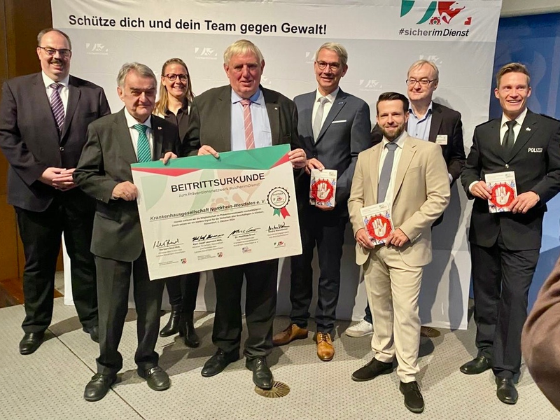 Neuer Leitfaden zur Gewaltprävention im Krankenhaus / Krankenhausgesellschaft Nordrhein-Westfalen tritt dem Präventionsnetzwerk #sicherimDienst bei - Foto: presseportal.de