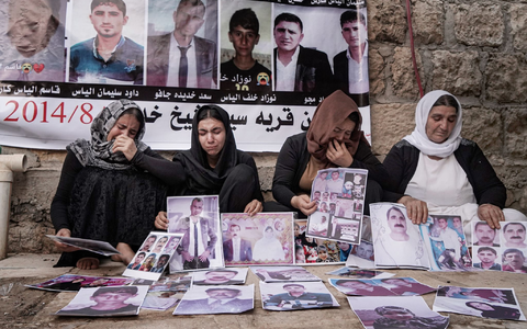 Der IS überfiel 2014 die Region Sindschar nahm und Tausende jesidische Frauen gefangen, um aus ihnen Sex-Sklavinnen für die Dschihadisten zu machen. (Archivbild)
 - Foto: Ismael Adnan/dpa