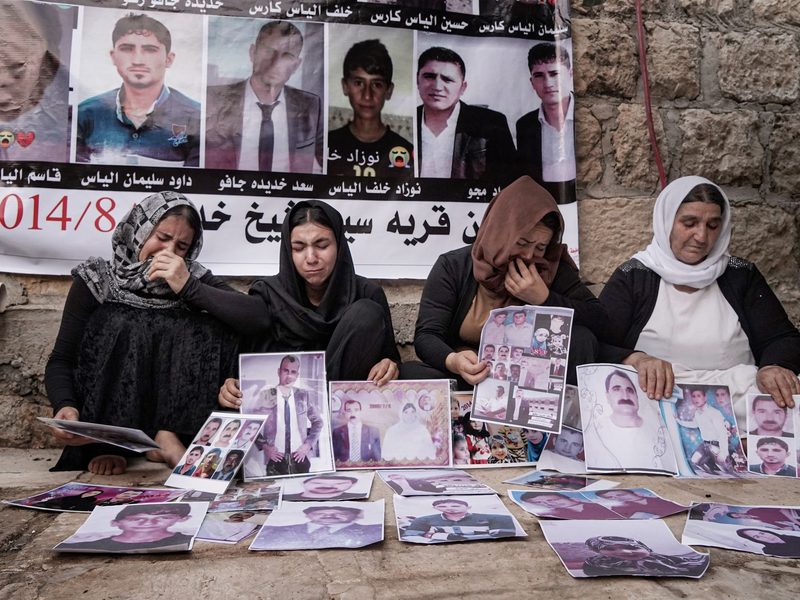 Der IS überfiel 2014 die Region Sindschar nahm und Tausende jesidische Frauen gefangen, um aus ihnen Sex-Sklavinnen für die Dschihadisten zu machen. (Archivbild)
 - Foto: Ismael Adnan/dpa