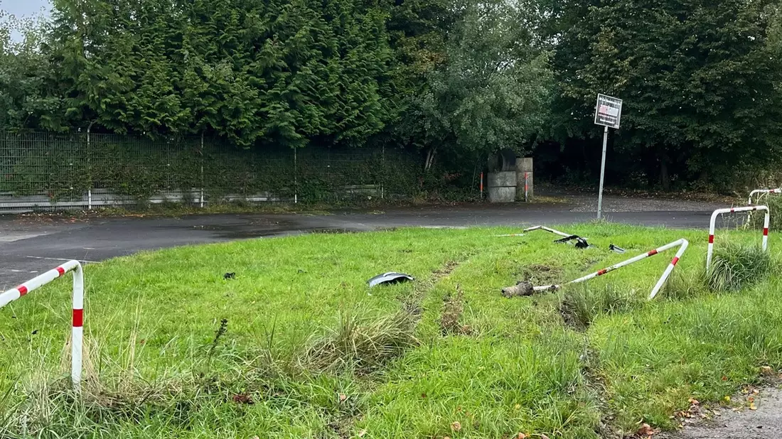 POL-HAM: grauer Kleinwagen nach Unfallflucht in der Geithe gesucht, 1500 Euro Fremdschaden - Bild: presseportal.de