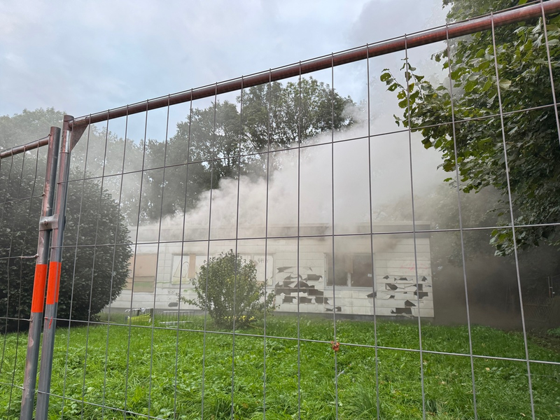 FW Hannover: Erneuter Brand auf dem Gelände der ehemaligen Radrennbahn Hannover Wülfel - Foto: presseportal.de