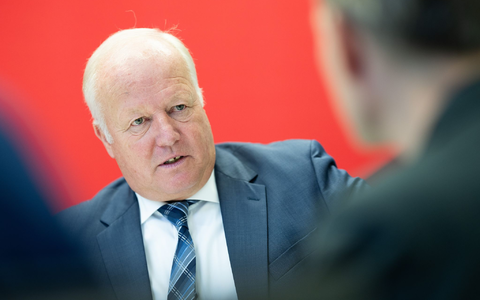 Der Bundeswahlbeauftragter für die Sozialversicherungswahlen, Peter Weiß, macht weitgehende Vorschläge. - Foto: Sebastian Gollnow/dpa