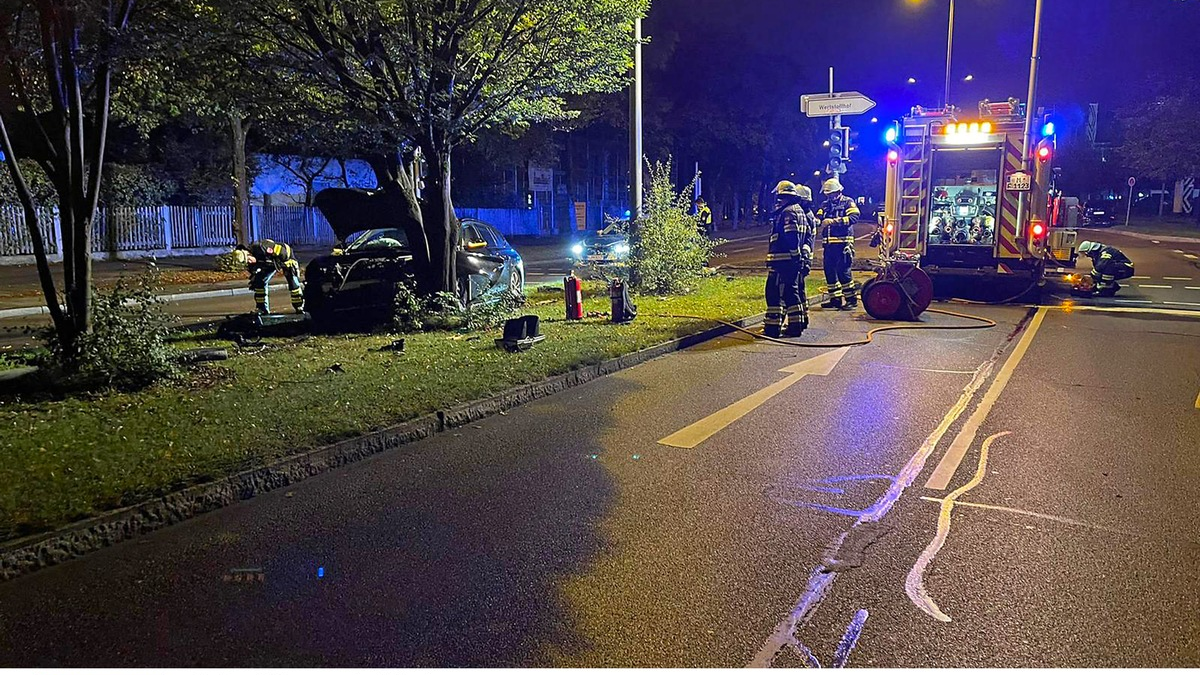 FW-M: Von der Straße abgekommen (Waldtrudering) - Foto: presseportal.de