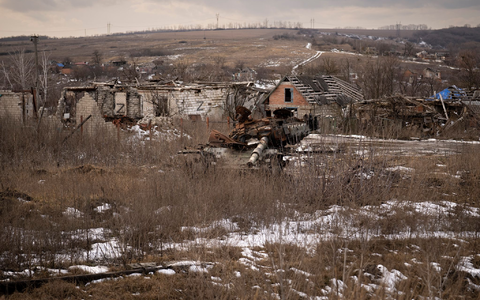 Die ostukrainische Stadt Isjum, bei deren Verteidigung der US-Amerikaner in Gefangenschaft geriet, war von Frühjahr bis Herbst 2022 von russischen Truppen besetzt. (Archivbild) - Foto: Vadim Ghirda/AP