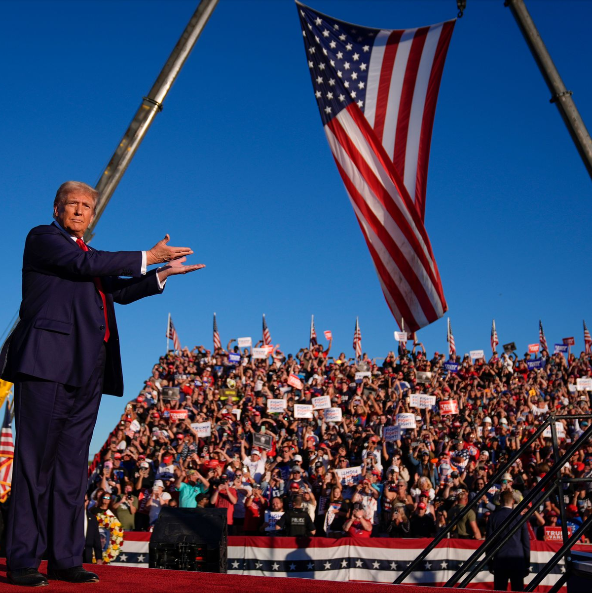 Trump: «Unsere Bewegung (...) ist stärker, stolzer, geeinter, entschlossener und dem Sieg näher als je zuvor.»  - Foto: Evan Vucci/AP/dpa
