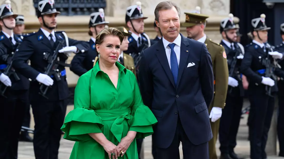 Großherzog Henri (69) - hier mit seiner Frau Maria Teresa von Luxemburg - will seinen Sohn Guillaume (42) zum Stellvertreter ernennen. (Archivbild) - Bild: Bernd von Jutrczenka/dpa
