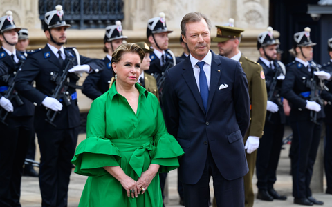 Großherzog Henri (69) - hier mit seiner Frau Maria Teresa von Luxemburg - will seinen Sohn Guillaume (42) zum Stellvertreter ernennen. (Archivbild) - Foto: Bernd von Jutrczenka/dpa