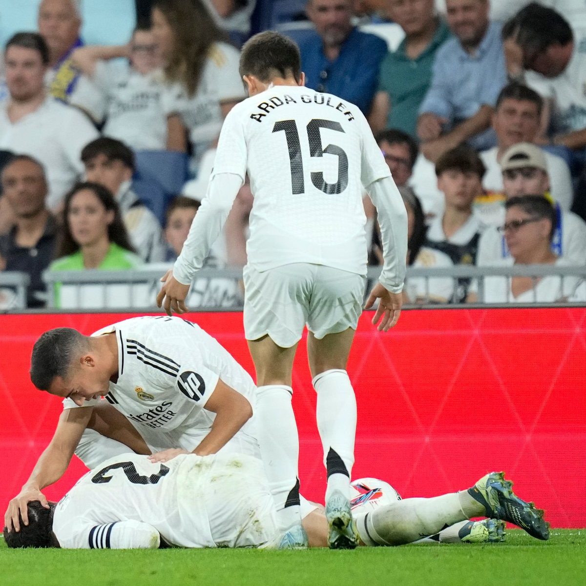 Der spanische Europameister erlitt die Verletzung in der Schlussphase. - Foto: Bernat Armangue/AP