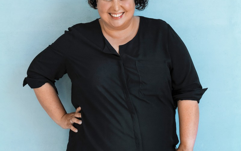 Comedienne Meltem Kaptan: Humor fördert die Resilienz / Die Schauspielerin und Moderatorin im Interview mit der Apotheken Umschau - Foto: presseportal.de