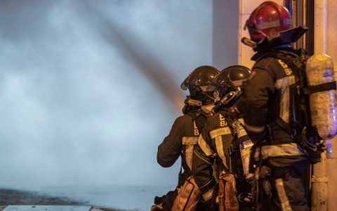 Die Feuerwehr konnte die Familie nicht retten. (Symbolbild) - Foto: Lorena Sopêna/EUROPA PRESS/dpa