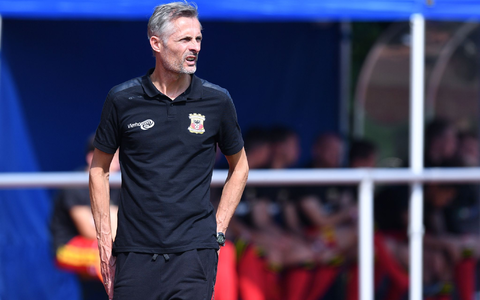 Neuer Schalke-Trainer: Kees van Wonderen - Foto: Revierfoto/dpa