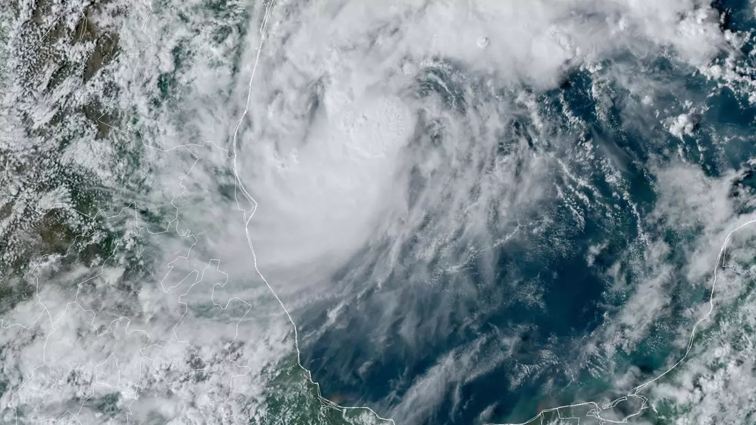 «Milton» wird laut Vorhersagen voraussichtlich Mitte der Woche als Hurrikan an Floridas Westküste auf Land treffen. - Bild: Uncredited/National Oceanic and Atmospheric Administration via AP/dpa
