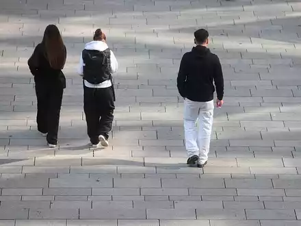Junge Leute (Archiv) - Foto: über dts Nachrichtenagentur