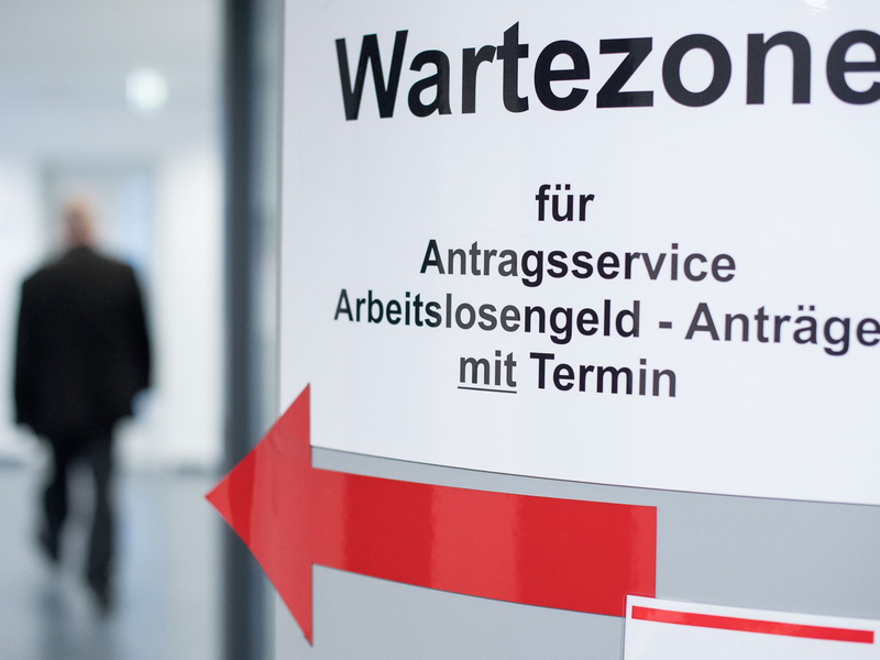 Wie stark die Arbeitslosigkeit zunehmen wird, ist laut der Prognose von Bundesland zu Bundeland unterschiedlich. - Foto: Sebastian Gollnow/dpa/dpa-tmn