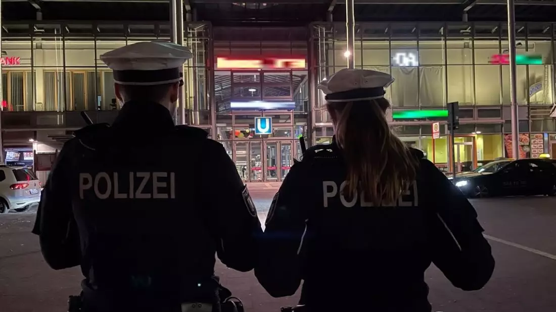 POL-SE: Norderstedt - Bereiche um den ZOB in Garstedt und Norderstedt-Mitte bleiben weiterhin Kontrollbereich - Bild: presseportal.de