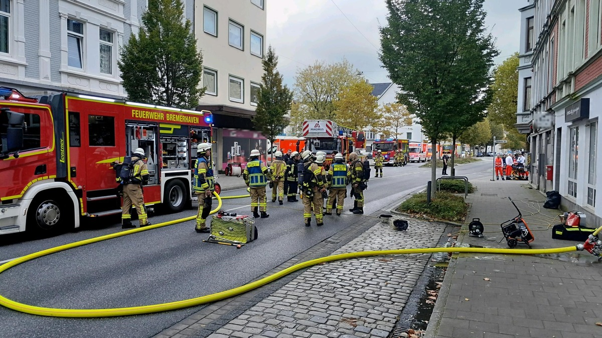 FW Bremerhaven: Feuerwehr Bremerhaven bekämpft Wohnungsbrand im Stadtteil Lehe - Foto: presseportal.de