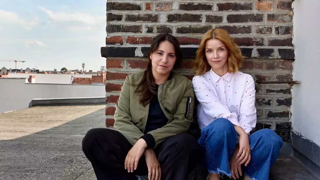 NDR Tatort aus Kiel: Karoline Schuch spielt zukünftig an der Seite von Almila Bagriacik - Bild: NDR/Marcus Höhn / Weiterer Text über ots und www.presseportal.de/nr/69086 / Die Verwendung dieses Bildes für redaktionelle Zwecke ist unter Beachtung aller mitgeteilten Nutzungsbedingungen zulässig und dann auch honorarfrei. Veröffentlichung ausschließlic