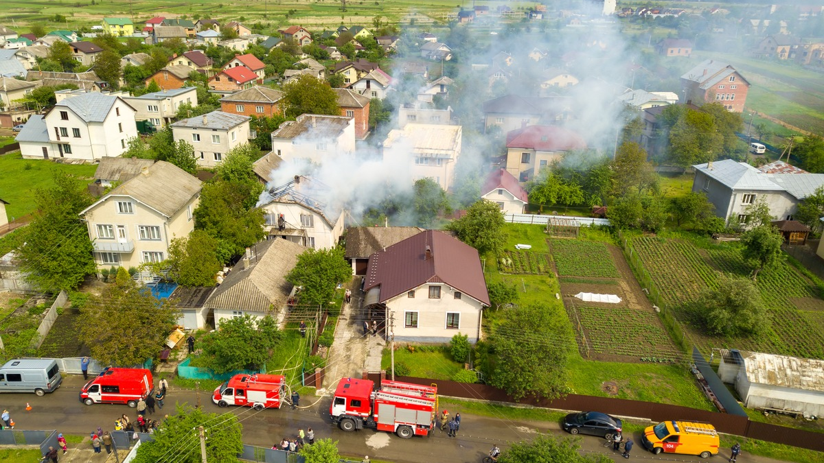 Erneute Brände von Senec-Speichern: Risiko trotz Modultausch? / Drei weitere Vorfälle in Hechingen, Minden und Hannover alarmieren die Öffentlichkeit - Foto: presseportal.de