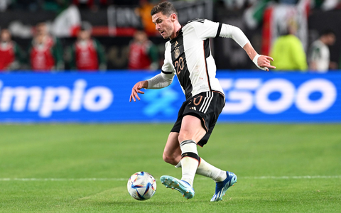 Robin Gosens ist zurück. Zuletzt spielte er im Oktober 2023 gegen Mexiko für Deutschland. - Foto: Federico Gambarini/dpa