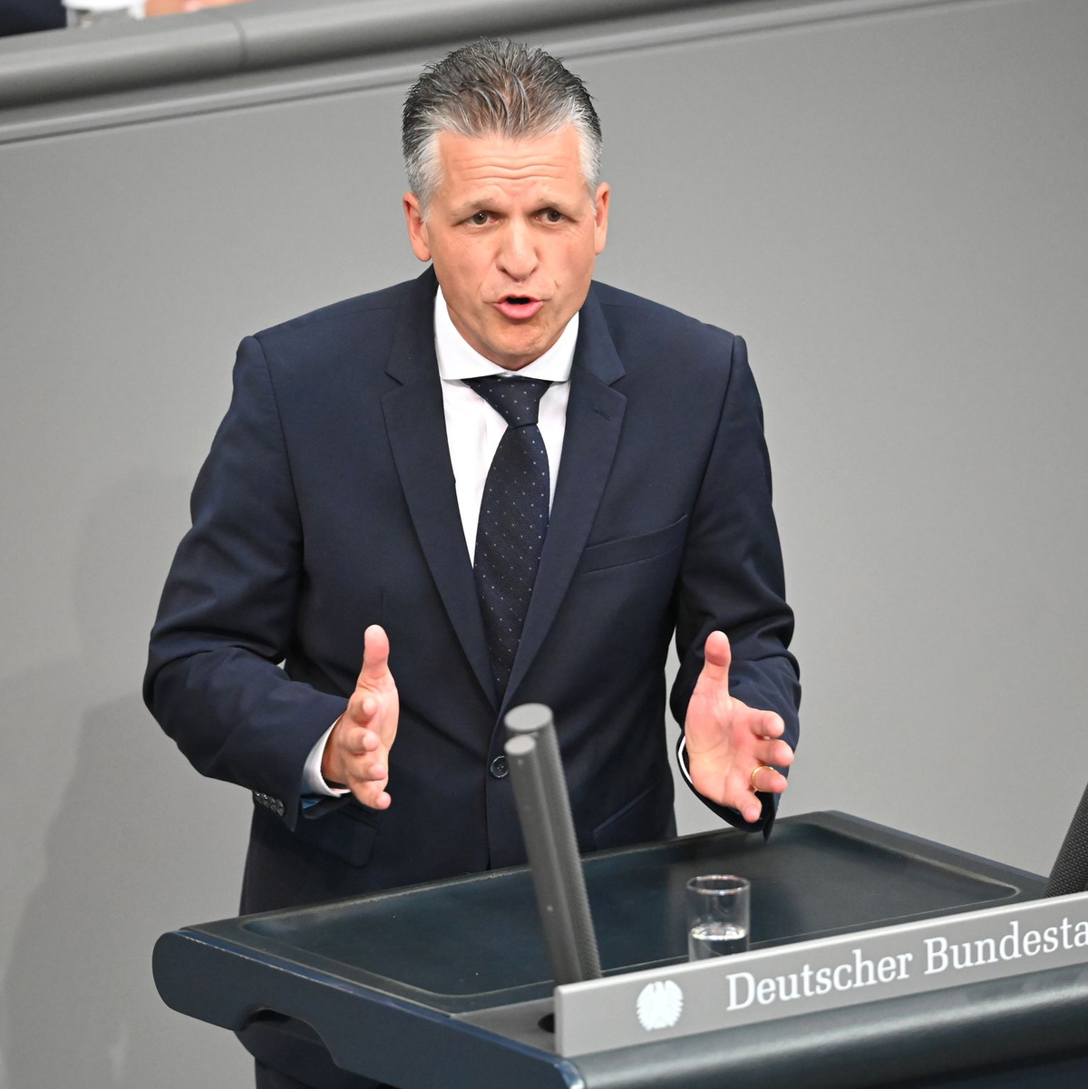 Der Parlamentarische Geschäftsführer der Unionsfraktion, Thorsten Frei (CDU), hält nichts davon, einen Antrag für ein Verbot der AfD zu stellen. (Archivbild) - Foto: Philip Dulian/dpa